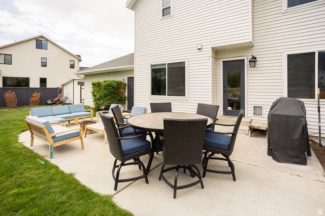 10886 N HIGHLAND CIR, Highland, UT 84003