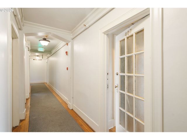 1811 Nw COUCH St 407, Portland, OR 97209