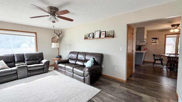 500 Arthur Street, Stanton, ND 58571