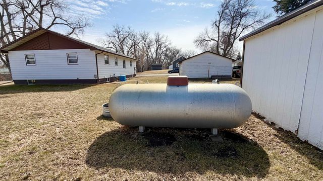 500 Arthur Street, Stanton, ND 58571