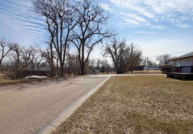 500 Arthur Street, Stanton, ND 58571