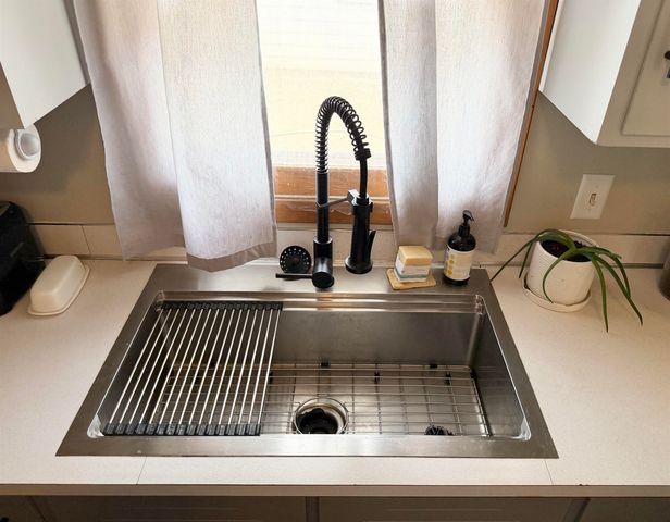 500 Arthur Street, Stanton, ND 58571