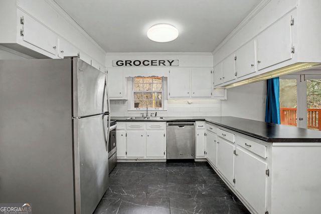 223 Standing Rock Road, Senoia, GA 30276