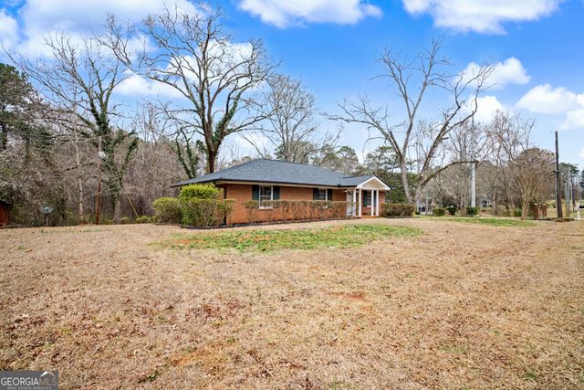 223 Standing Rock Road, Senoia, GA 30276