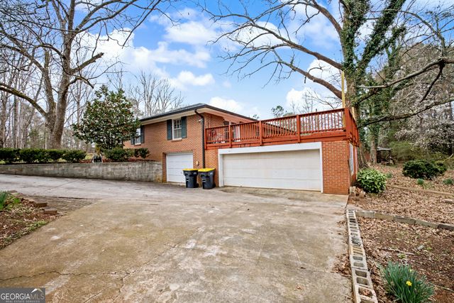 223 Standing Rock Road, Senoia, GA 30276