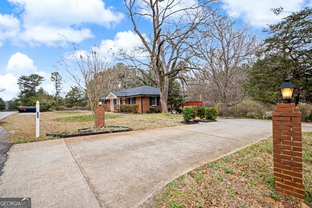 223 Standing Rock Road, Senoia, GA 30276