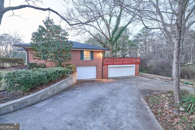 223 Standing Rock Road, Senoia, GA 30276