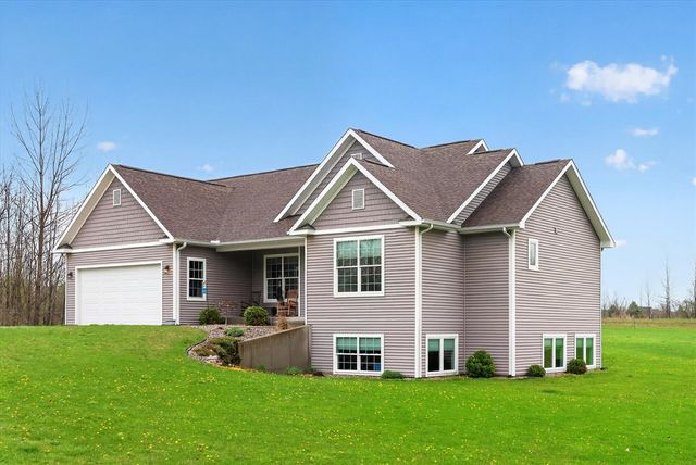 6310 N 32nd Street, Richland, MI 49083