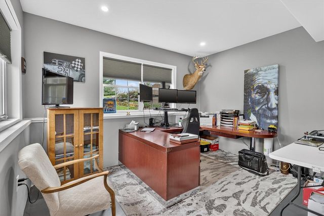 6310 N 32nd Street, Richland, MI 49083