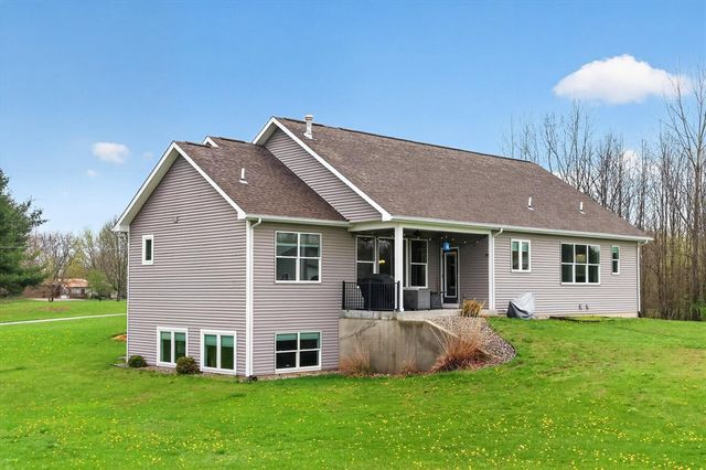 6310 N 32nd Street, Richland, MI 49083