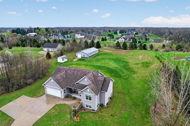 6310 N 32nd Street, Richland, MI 49083