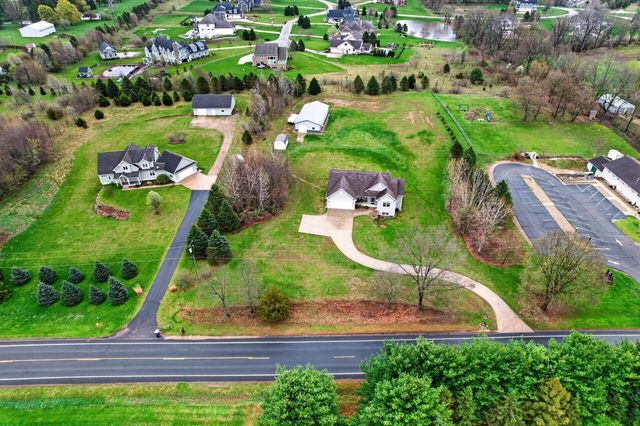 6310 N 32nd Street, Richland, MI 49083