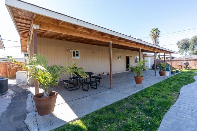 509 Kerr Ave, Modesto, CA 95354