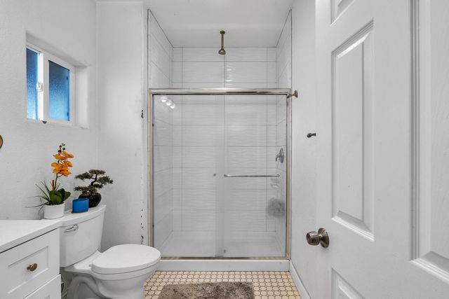 509 Kerr Ave, Modesto, CA 95354