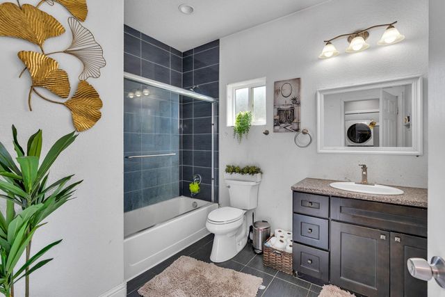 509 Kerr Ave, Modesto, CA 95354