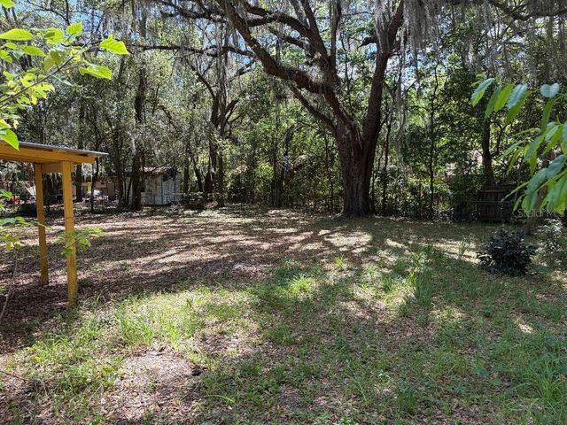 1623 SE 3RD AVENUE, Gainesville, FL 32641