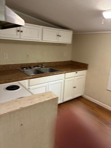 1623 SE 3RD AVENUE, Gainesville, FL 32641