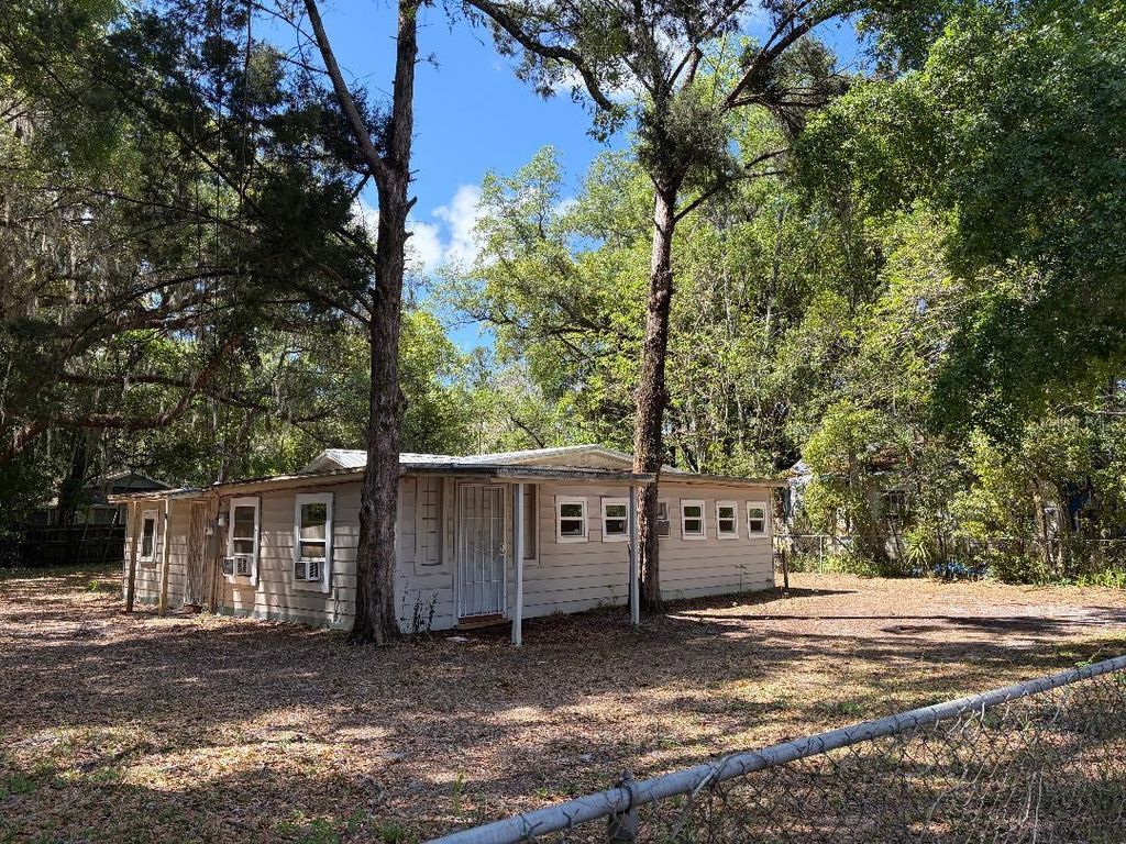 1623 SE 3RD AVENUE, Gainesville, FL 32641