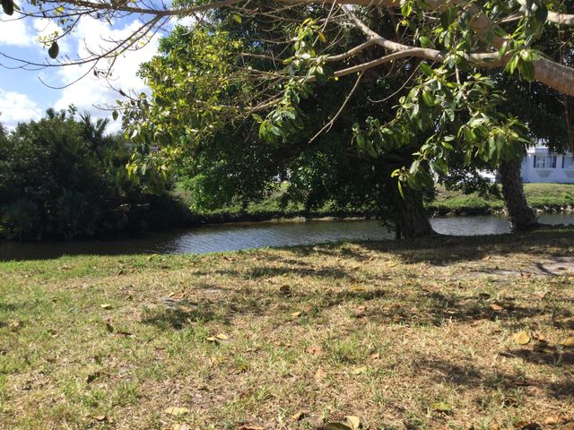 24 Golf Drive, Port St. Lucie, Port St Lucie, FL 34952