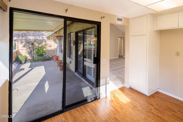 22224 Village 22, Camarillo, CA 93012