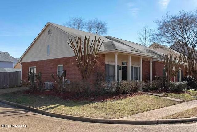 128 N Brighton Drive, Jackson, MS 39211