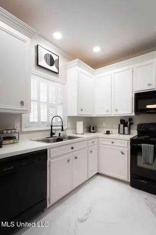 128 N Brighton Drive, Jackson, MS 39211