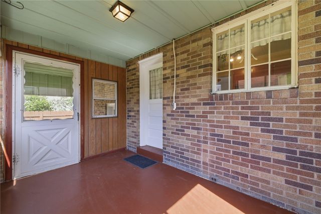 1818 Tyler St, Aliquippa, PA 15001
