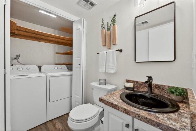 10001 E Evans 42B, Aurora, CO 80247