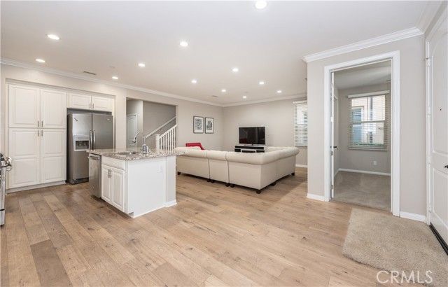 126 Rose Arch, Irvine, CA 92620