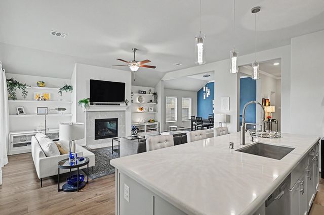 2735 Broad Reach Road, Manvel, TX 77578