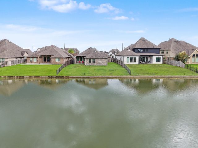 2735 Broad Reach Road, Manvel, TX 77578