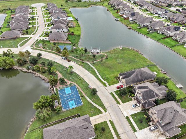 2735 Broad Reach Road, Manvel, TX 77578