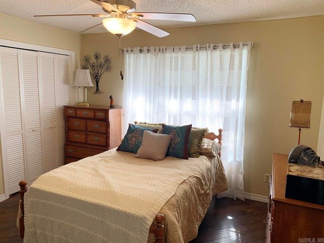 151 Fulbright Dr, Mountain Home, AR 72653