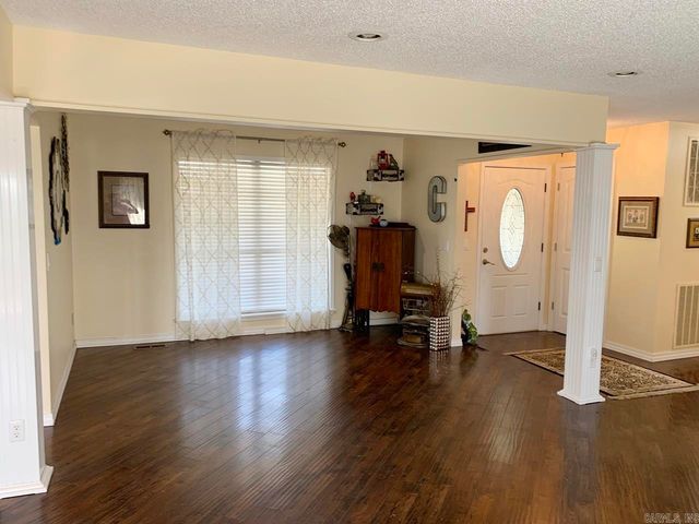 151 Fulbright Dr, Mountain Home, AR 72653