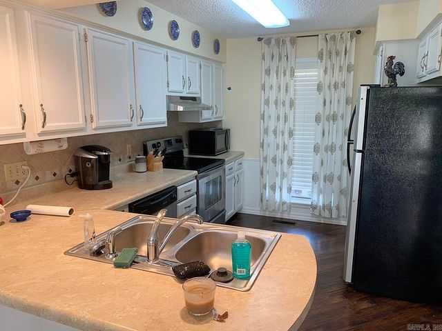 151 Fulbright Dr, Mountain Home, AR 72653