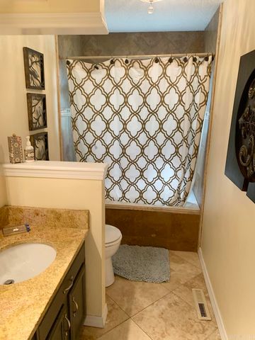 151 Fulbright Dr, Mountain Home, AR 72653