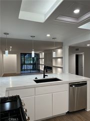 4835 E Anaheim 101, Long Beach, CA 90804