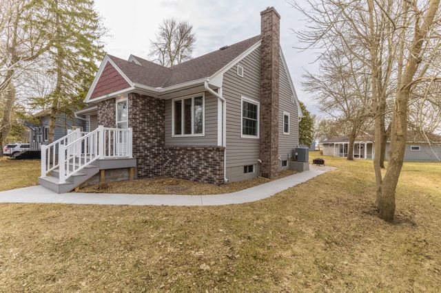 105 Kentucky Avenue, Hoffman, MN 56339