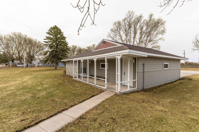 105 Kentucky Avenue, Hoffman, MN 56339