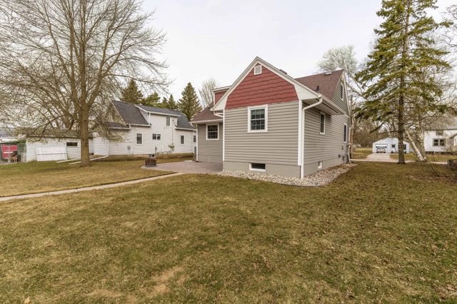 105 Kentucky Avenue, Hoffman, MN 56339