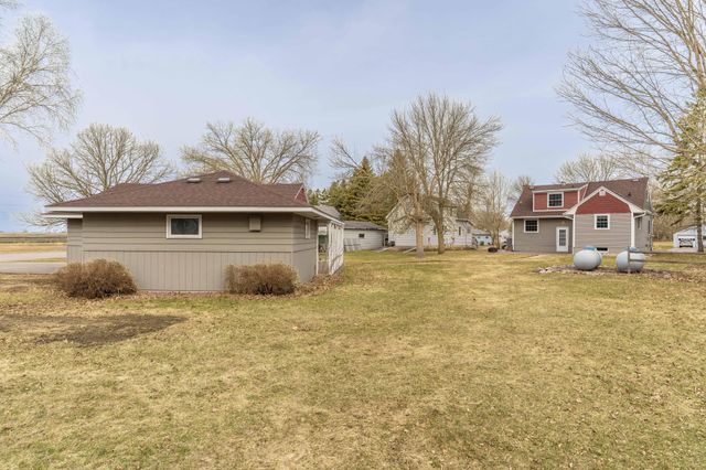 105 Kentucky Avenue, Hoffman, MN 56339