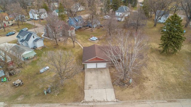 105 Kentucky Avenue, Hoffman, MN 56339