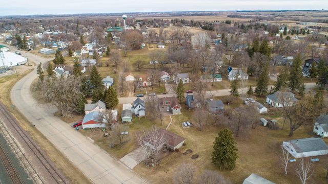 105 Kentucky Avenue, Hoffman, MN 56339