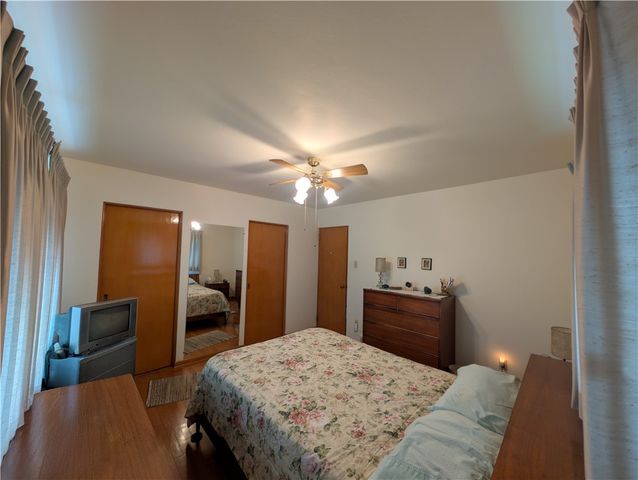 395 S Palm St, N Franklin Twp, PA 15301