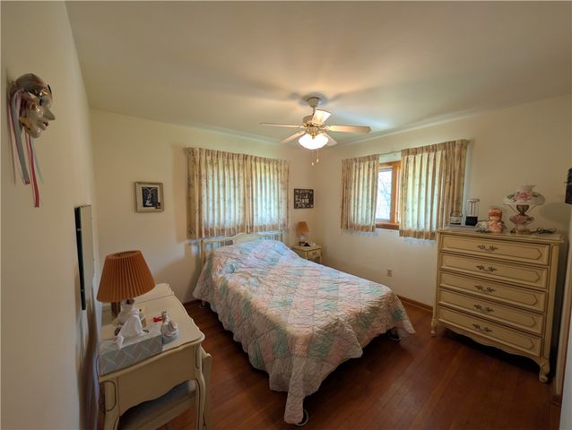 395 S Palm St, N Franklin Twp, PA 15301