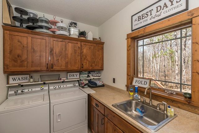 5044 Mary Allen Lane, Brainerd, MN 56401