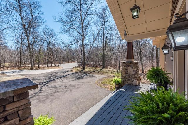 5044 Mary Allen Lane, Brainerd, MN 56401