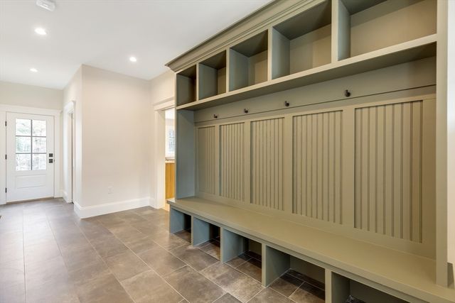 11 Cuba St, Andover, MA 01810