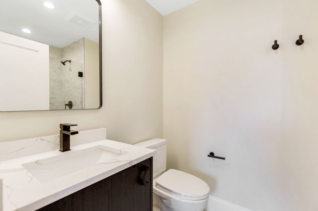 11 Cuba St, Andover, MA 01810