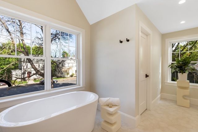 11 Cuba St, Andover, MA 01810